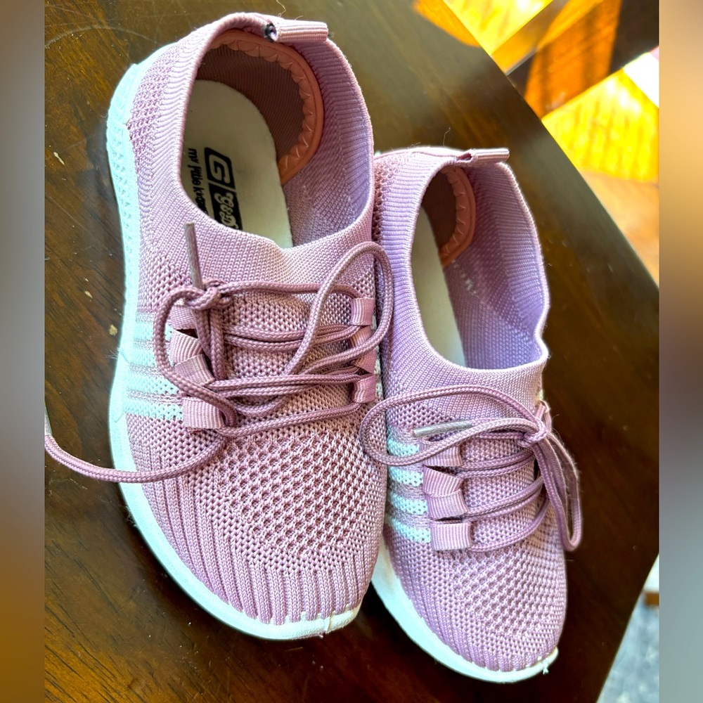 Women's Stylish Mauve Knit Sneakers